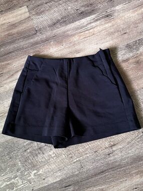 Candie's Black High-Waist scallop pocket Shorts